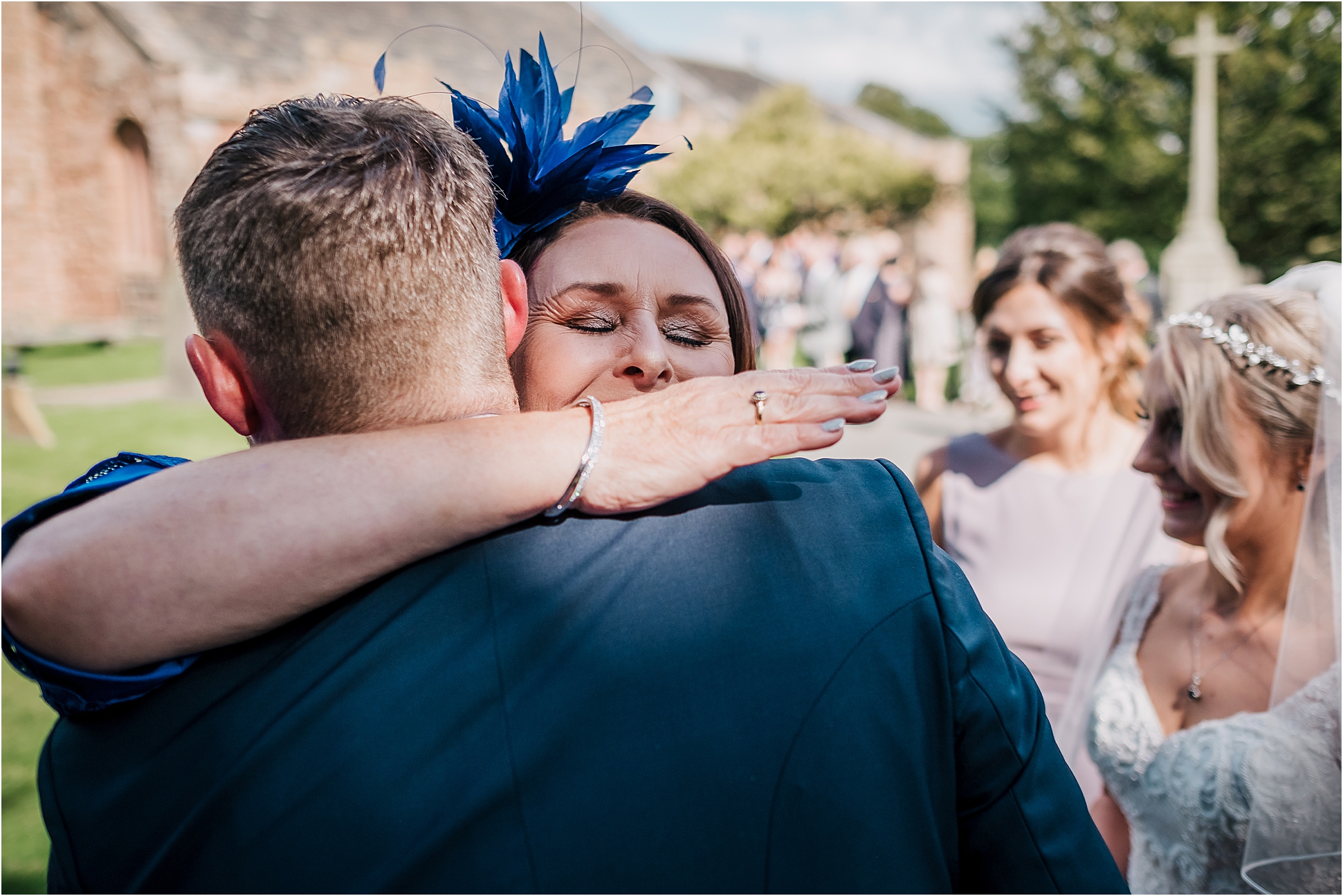 Sara and Mark – Briars Hall Country Wedding