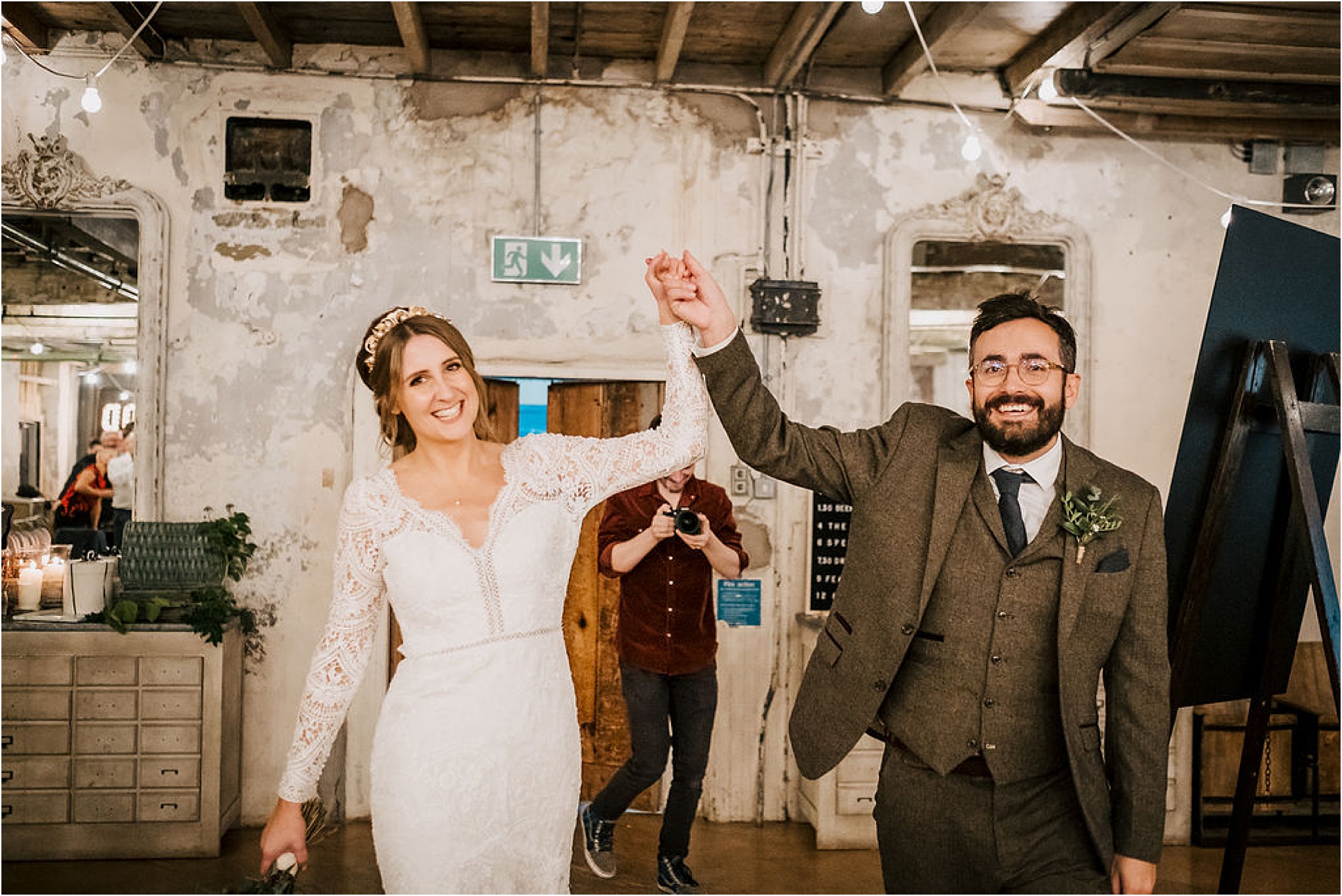 Iain + Jen’s Winter Wedding at Holmes Mill