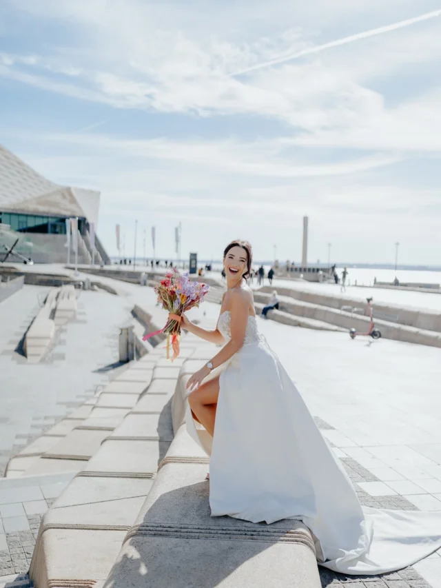 City weddings hit differently ✨🦩💕🤘🏻
 Bold, glamorous, unapologetically themselves.

This shoot was all about Liverpool energy. Strong, stylish, creative to its core, and full of heart. Using the city as a backdrop, leaning into colour pops, editorial angles, documentary moments, and that high-fashion edge… taking something familiar and seeing it in a fresh, exciting way.

Liverpool is friendly🥰 and homely, but also fiercely creative, 🎬and this shoot was a love letter to that spirit. Confident, modern, a little quirky, and completely on trend. I absolutely loved creating something unique here, and I’m very excited to say another Liverpool innovation campaign shoot is coming soon… so watch this space 📸❤️

If city vibes, strong storytelling, and fun-with-style photography is your thing, I’m already excited to meet you.

DM me… ring me…meet me… xxxx🫶

#sarahglynnphotography #liverpoolweddingphotographer #CityWeddingVibes #EditorialWeddingStyle