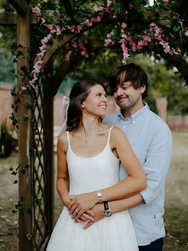 Some weddings feel like a deep breath and a big laugh all at once 💕🦩
 Natural, relaxed, quintessentially British… with a generous helping of rule-breaking fun🤘🏻

These two have been coming back to me for years, and this day felt like everything I love wrapped into one shoot. Kids upside down, genuine giggles, zero stiffness, all heart. Proof that staged photos don’t have to be serious or stressful. They can be playful, easy, and full of life😘🌟🐈

The dress. The Disney magic. The joy everywhere you looked. Such a beautiful day and such a privilege to be part of it, as always, with this wonderful family. I already can’t wait to photograph them again 📸✨

If this is your vibe, you’re my people…
(Especially if you love a bit of Diz)

#sarahglynnphotography 
#allthelove 
#2026wedding 
#familyphotographer